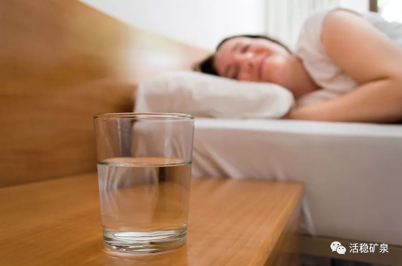 空腹喝水30天，竟然会有如此神奇的变化......