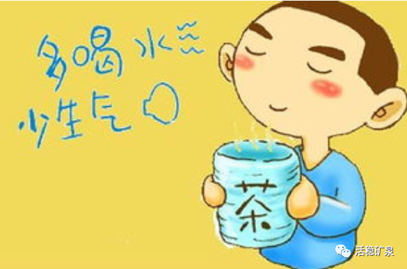早起喝一杯水能预防血压升高吗？
