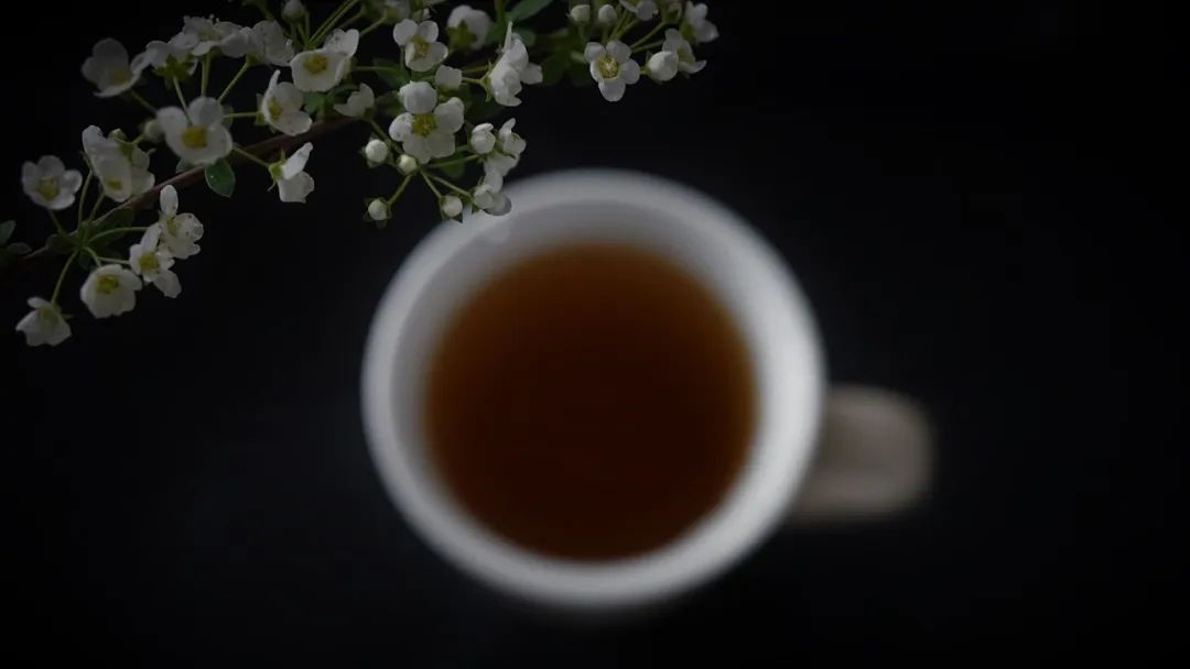 夏天最适合女人的花茶，腰肢变细，皮肤透白，气色也变得更好！