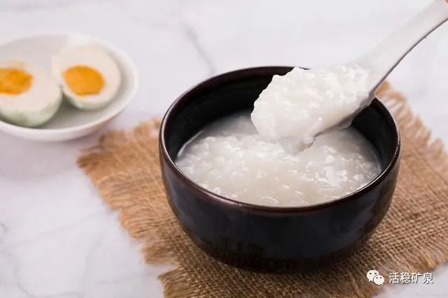 冬季养生宜多食热粥，暖胃暖身！【每天一个冷知识系列（64）】