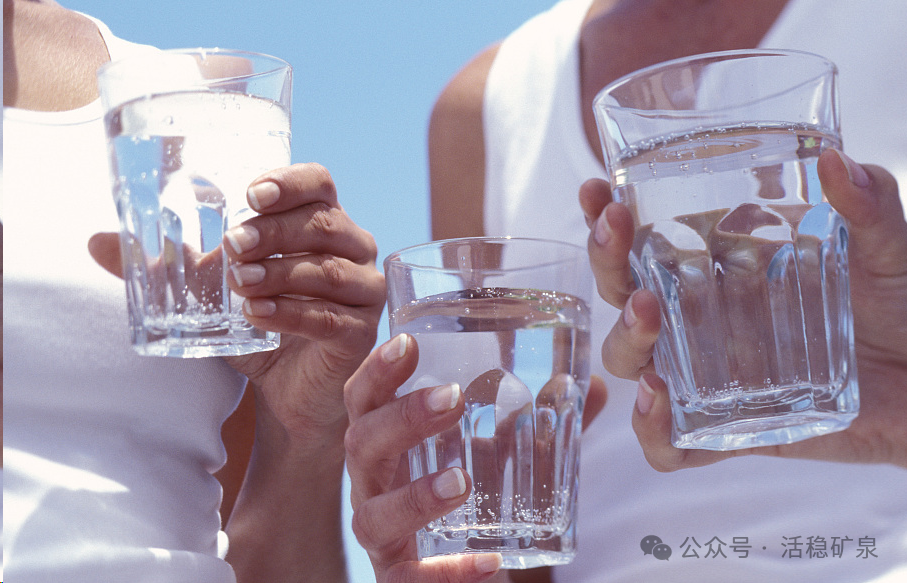 身体需要水的47个理由，再忙也要转给你爱的人吧！【每天一个冷知识系列（109）】